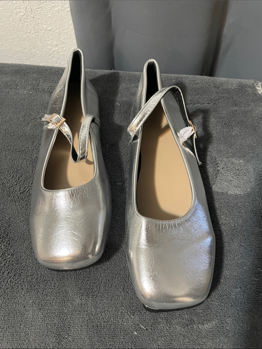 Metallic Silver Mary Jane Flats with Strap NWOT